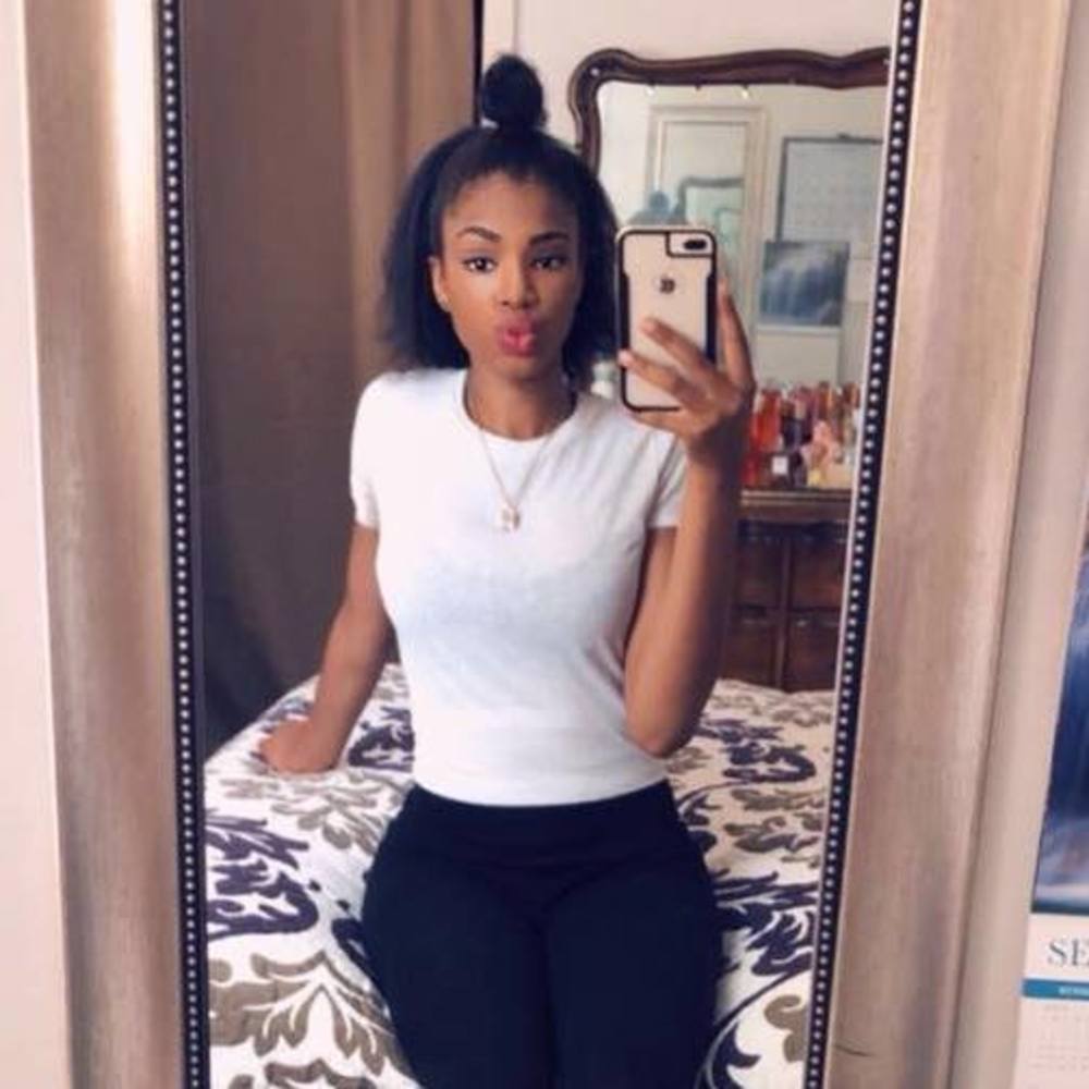 Meet your Posher, Mekayla